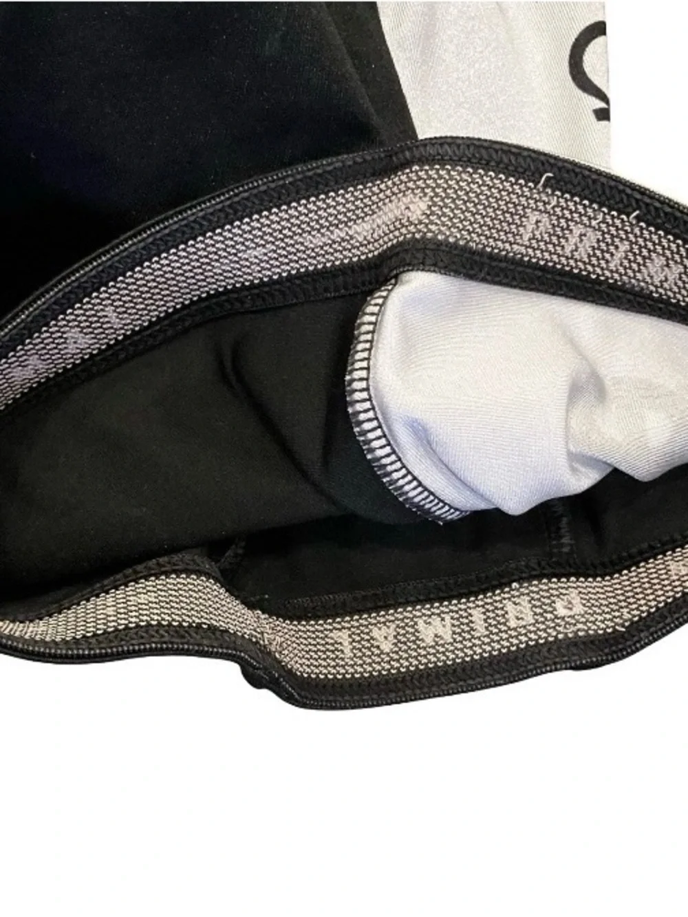 Primal Padded Cycling Shorts Mens Small Tour de Cure Cushioned Compression READ